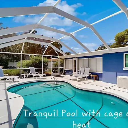 Tranquil Pool Home In Sarasota